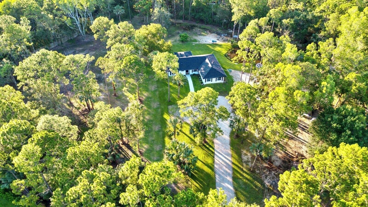 Photo of Outdoor in Jupiter Farms