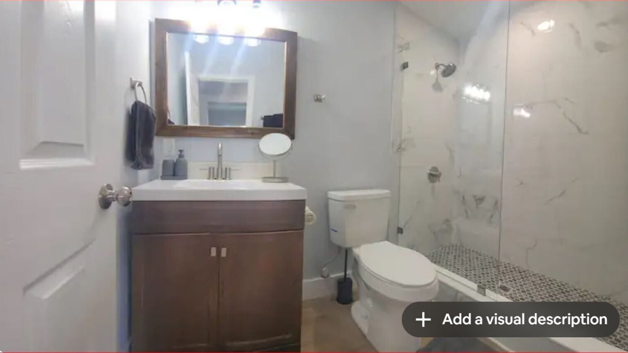 Photo of Bathroom in Carver City - Lincoln Gardens