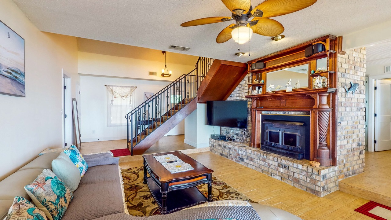 Photo of Livingroom in Florida Panhandle