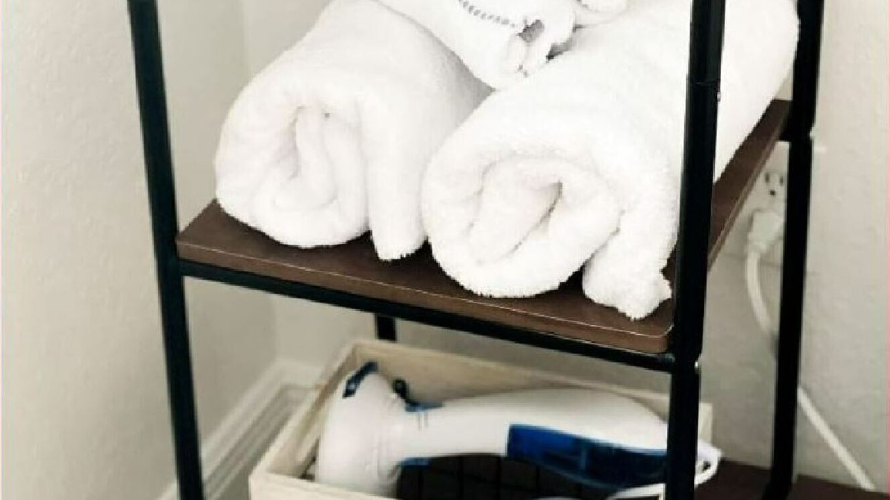 Photo of Bathroom in Carver City - Lincoln Gardens