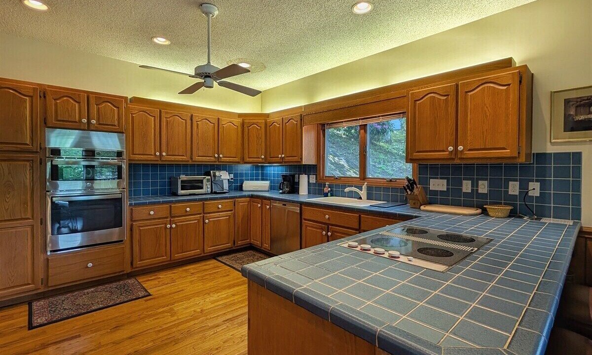 Photo of Kitchen in Lake Junaluska