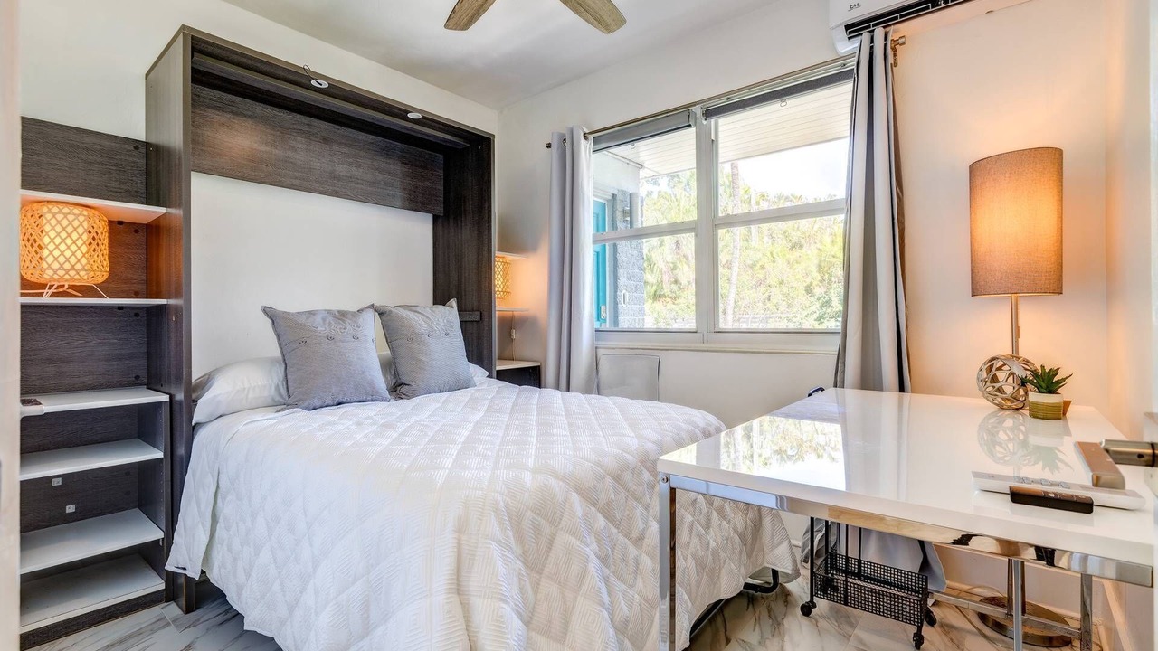 Photo of Bedroom in Midtown