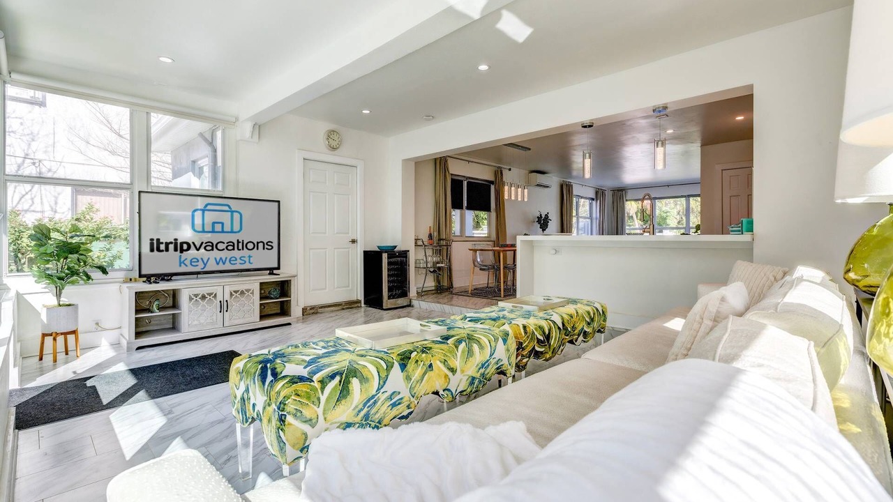 Photo of Bedroom in Midtown