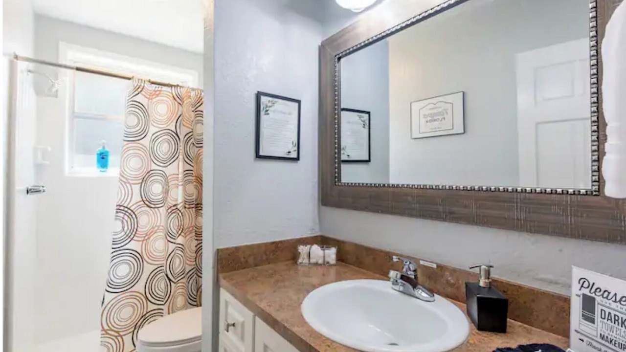 Photo of Bathroom in Oakford Park