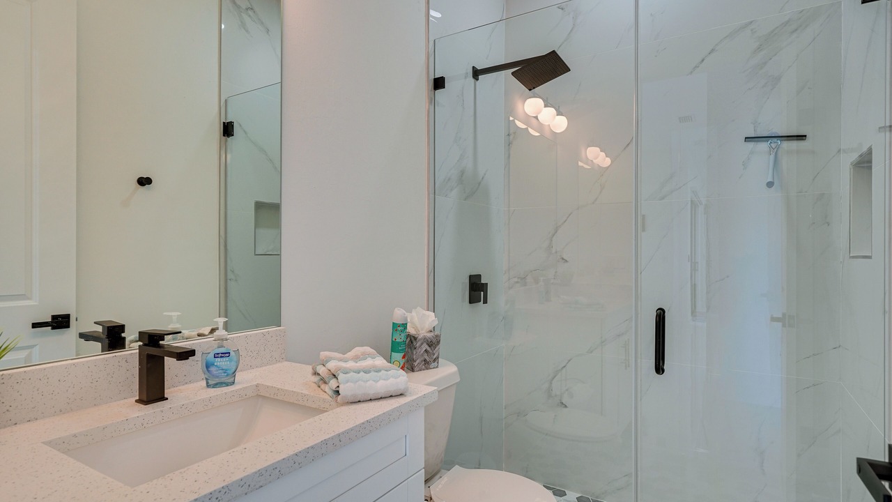Photo of Bathroom in Diplomat