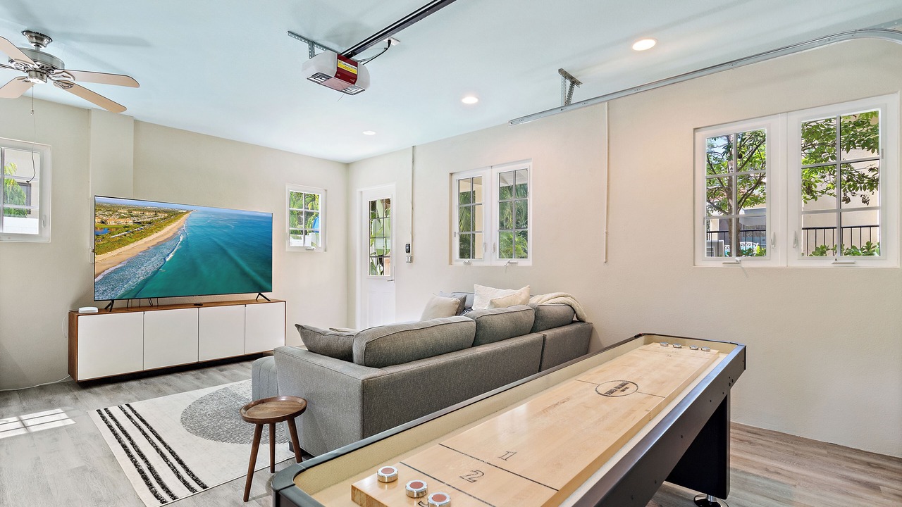 Photo of Bedroom in Indian Beach Sapphire Shores