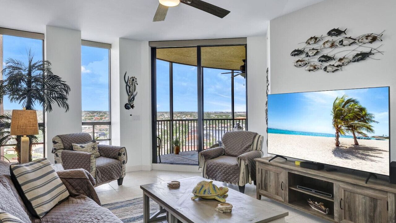 Photo of Livingroom in Cape Harbour