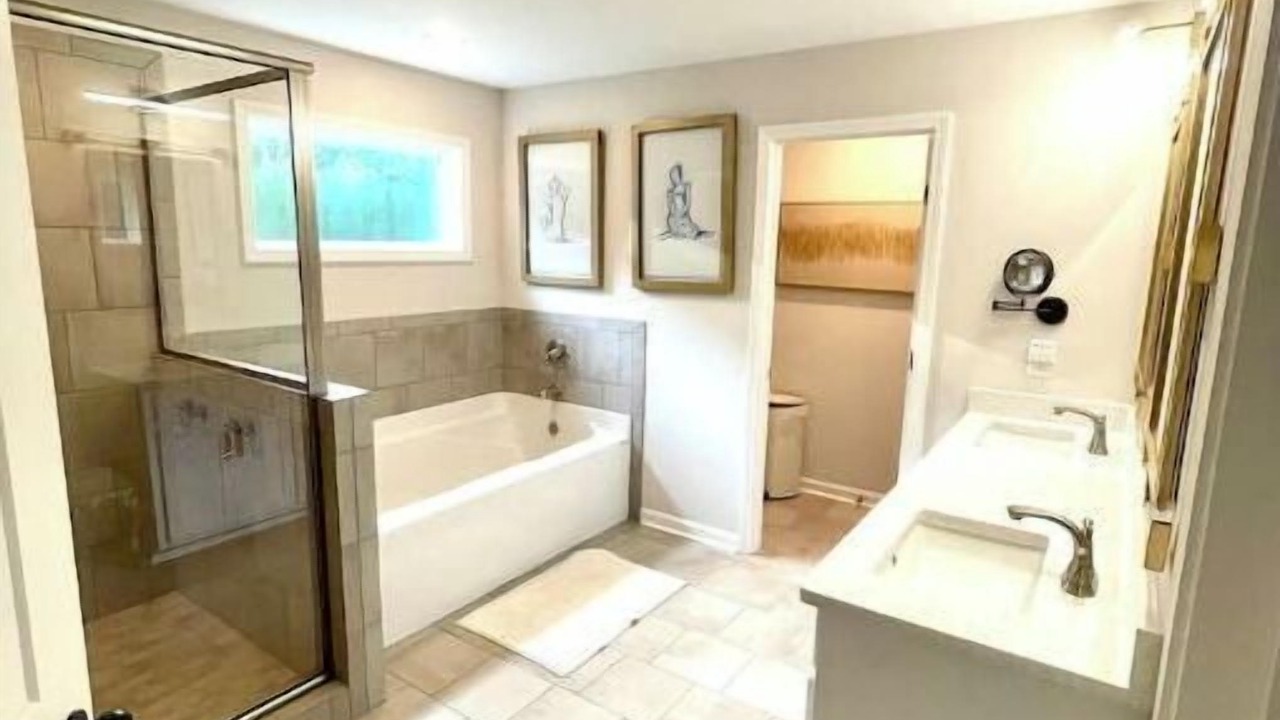 Photo of Bathroom in Opelika