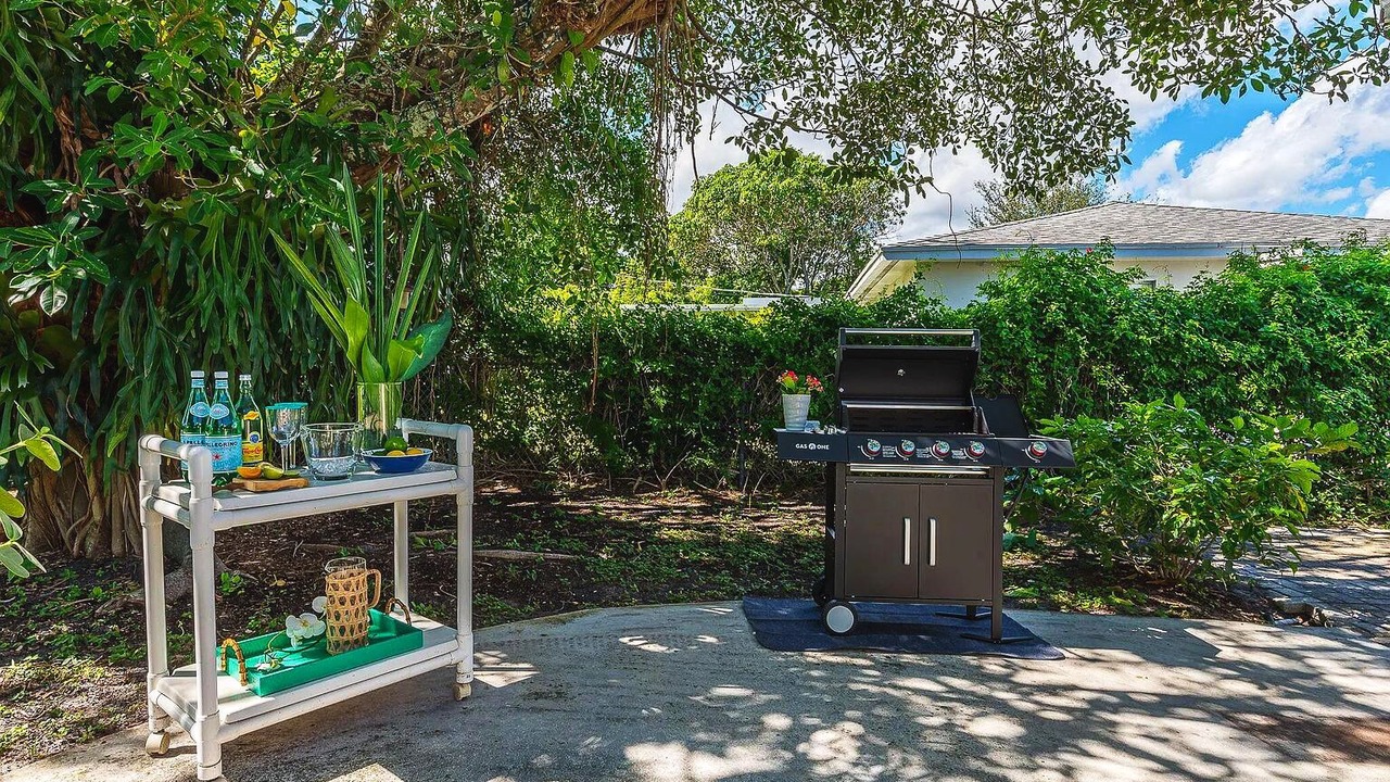 Photo of Outdoor in Country Club Park