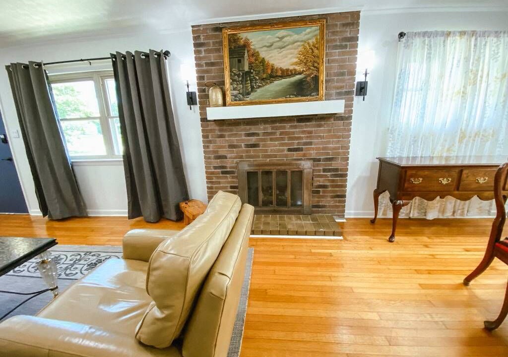 Photo of Livingroom in Parsons