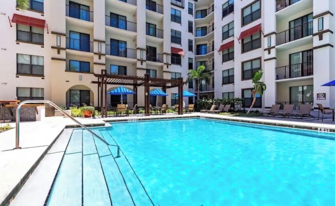 Photo of Outdoor in Carver City - Lincoln Gardens