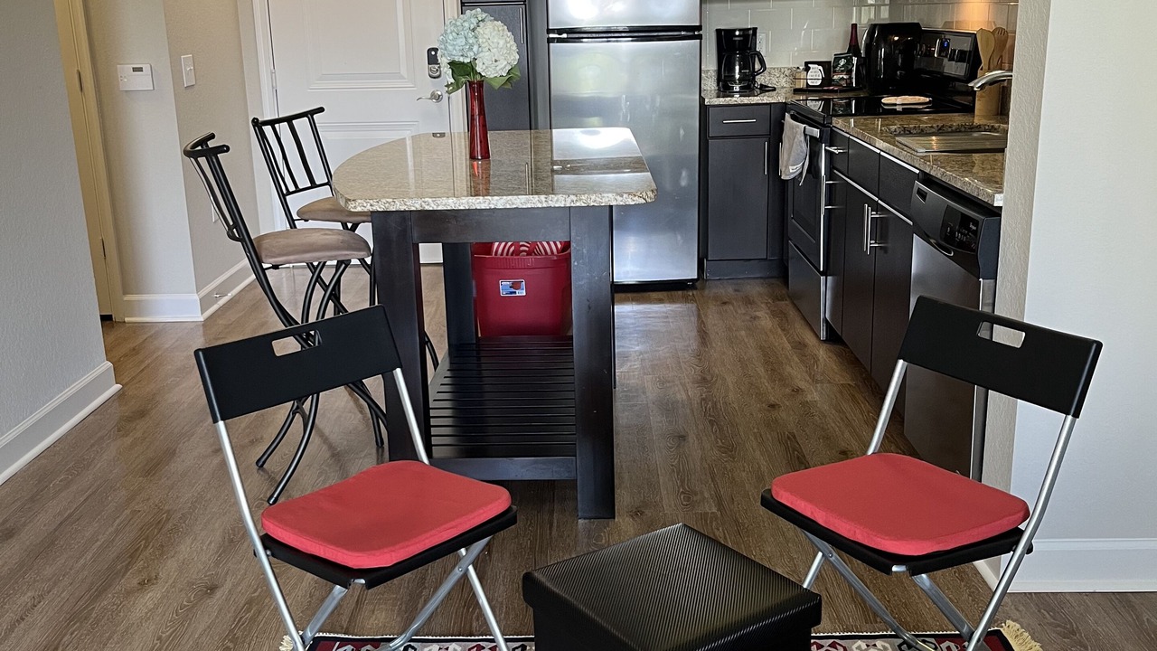 Photo of Kitchen in Carver City - Lincoln Gardens