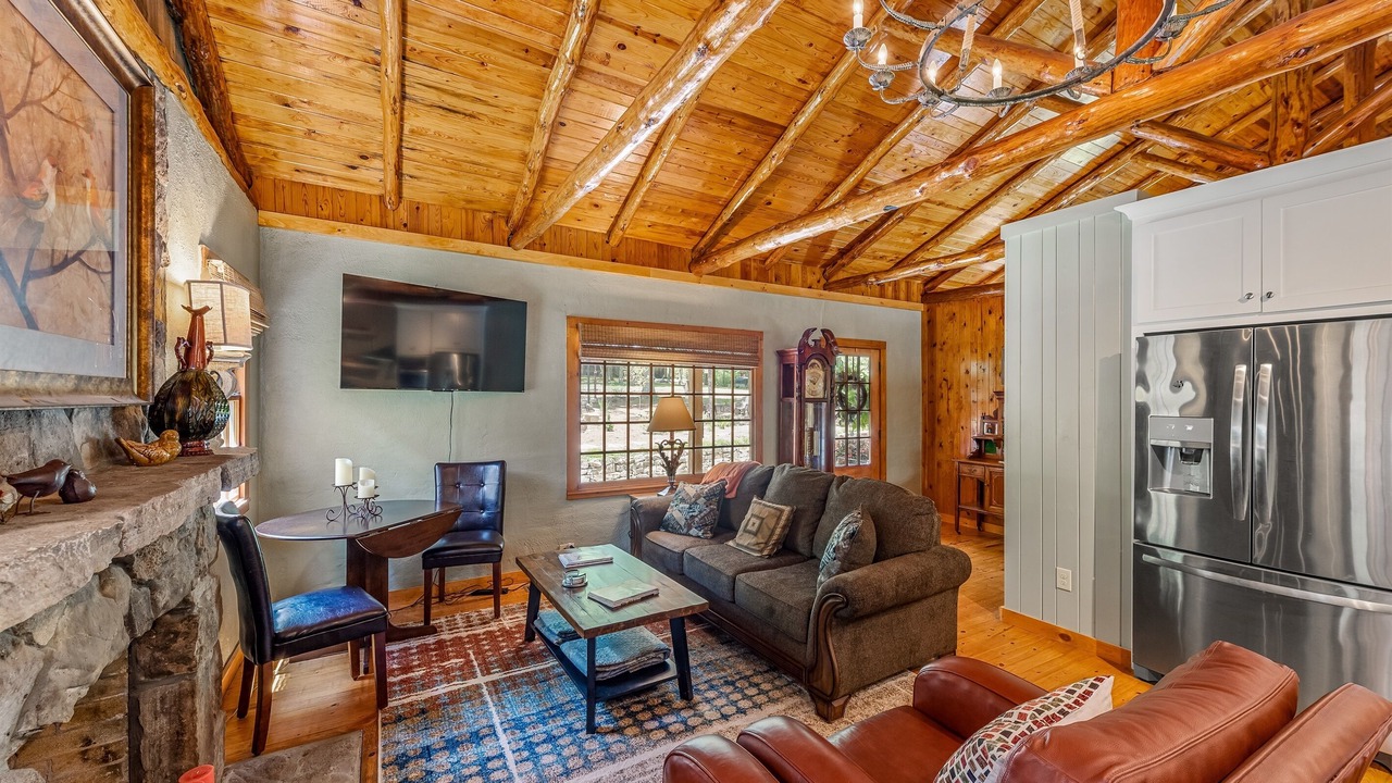 Photo of Livingroom in Valley Head