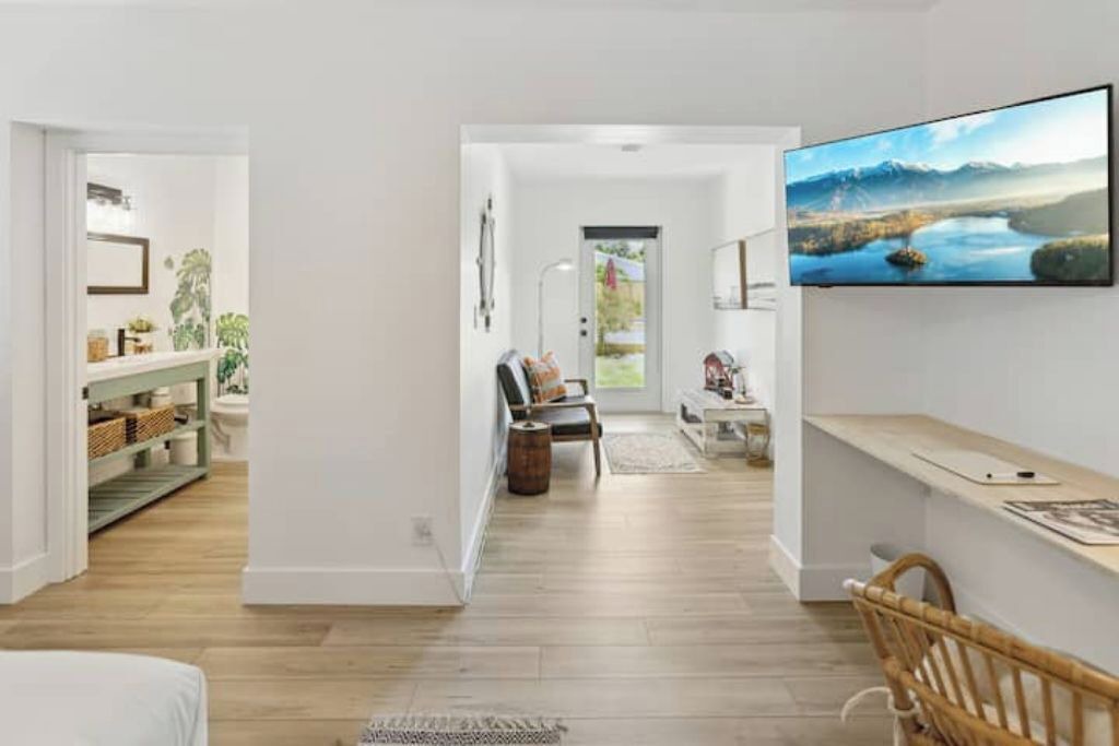 Photo of Bedroom in South Middle River