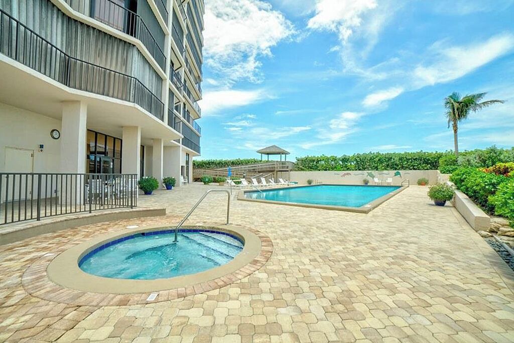 Photo of Outdoor in Hutchinson Island South