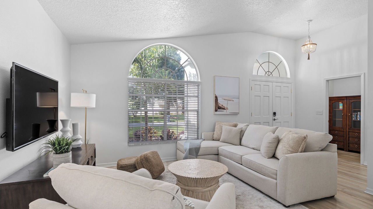 Photo of Livingroom in Sunridge Woods