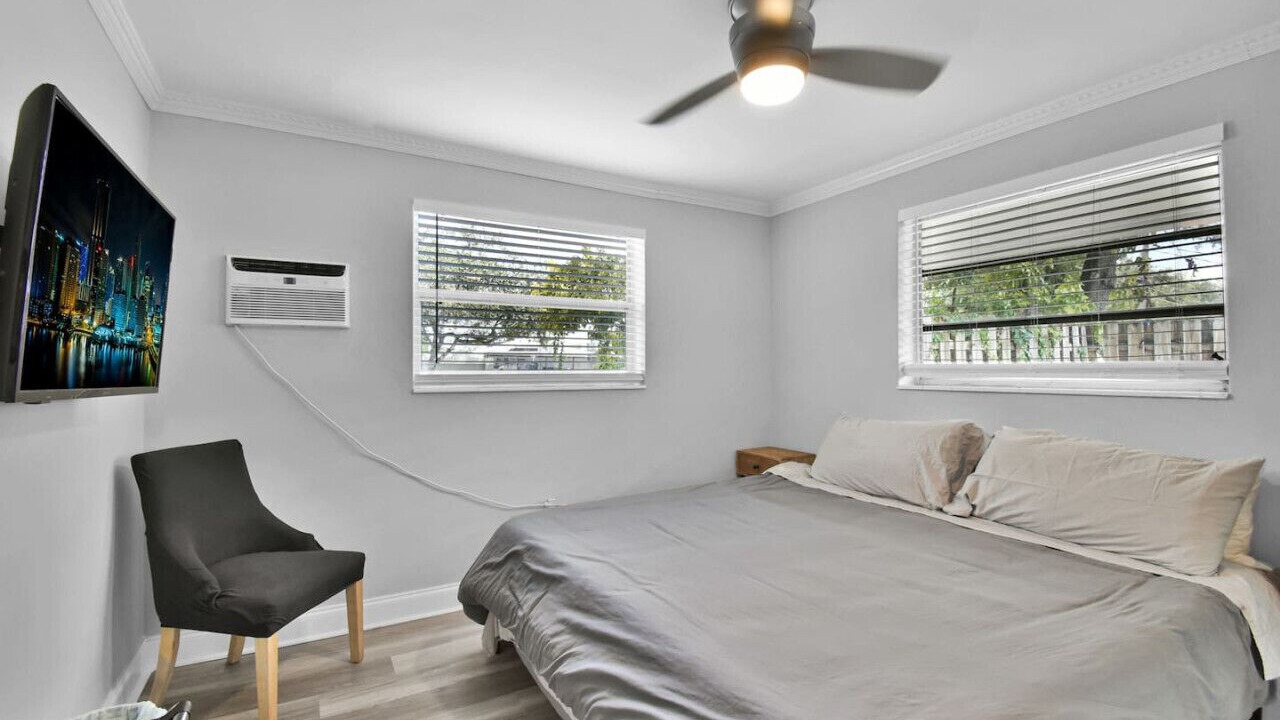 Photo of Bedroom in River Oaks