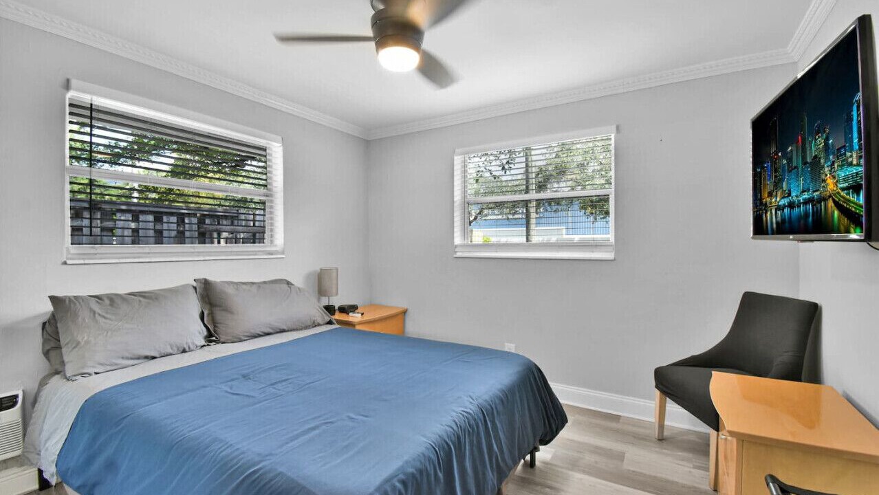 Photo of Bedroom in River Oaks