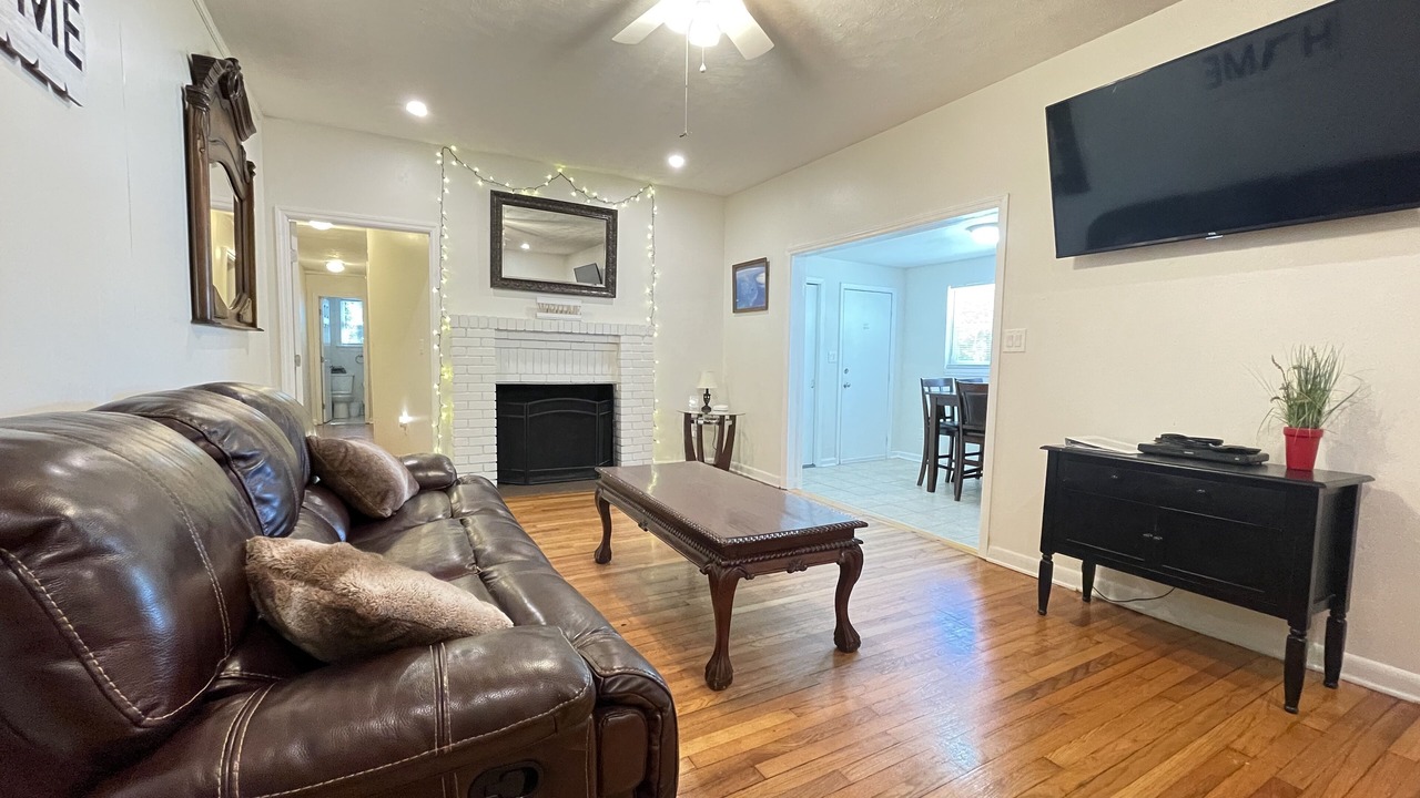 Photo of Livingroom in Tallahassee