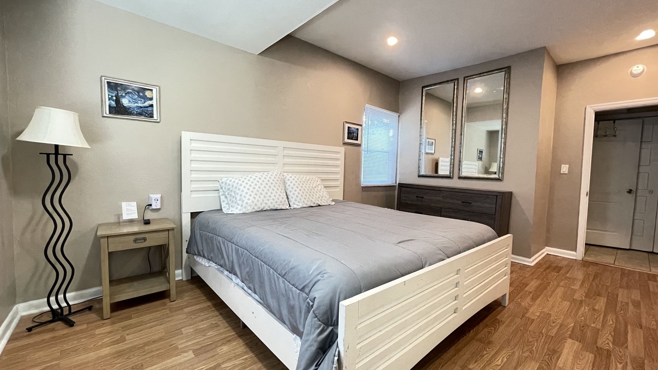 Photo of Bedroom in Tallahassee