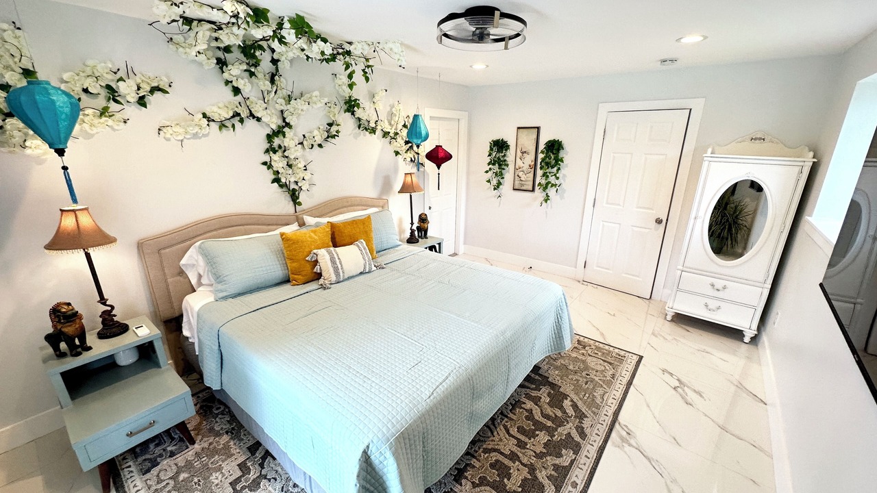 Photo of Bedroom in Lake Worth
