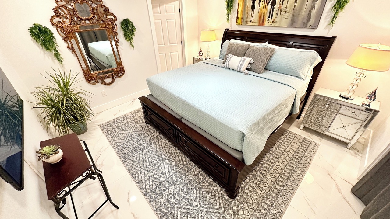 Photo of Bedroom in Lake Worth
