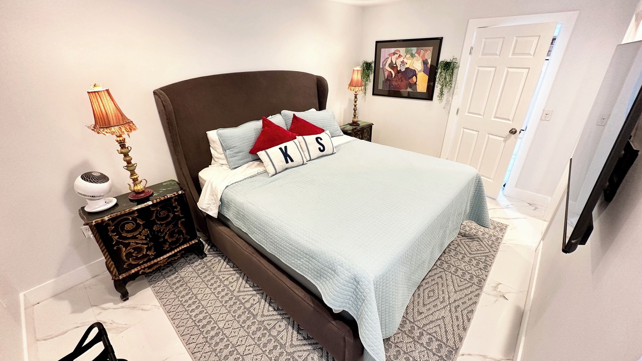 Photo of Bedroom in Lake Worth