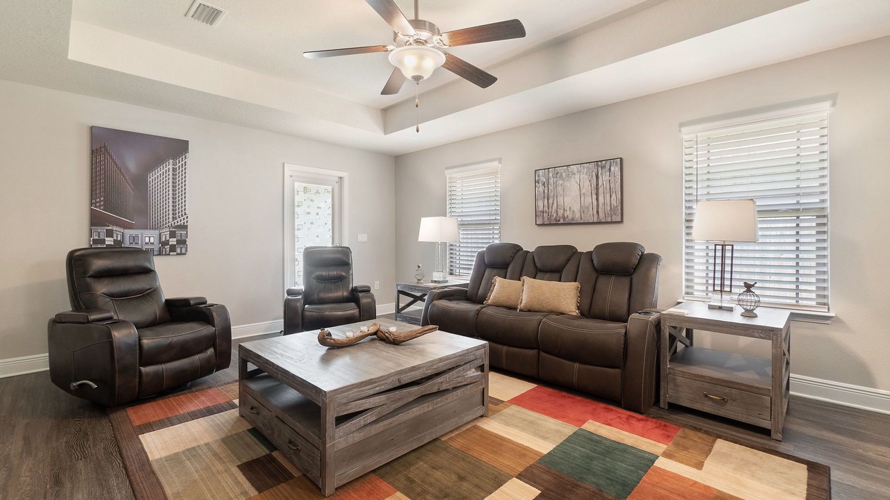 Photo of Livingroom in Milton