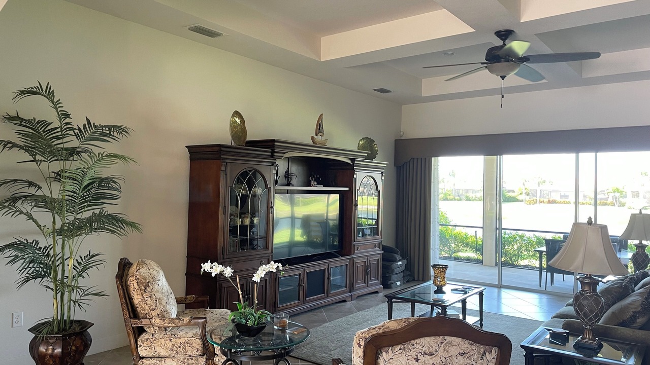 Photo of Livingroom in Arborwood