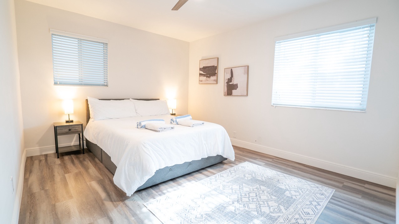 Photo of Bedroom in Santa Barbara Estates