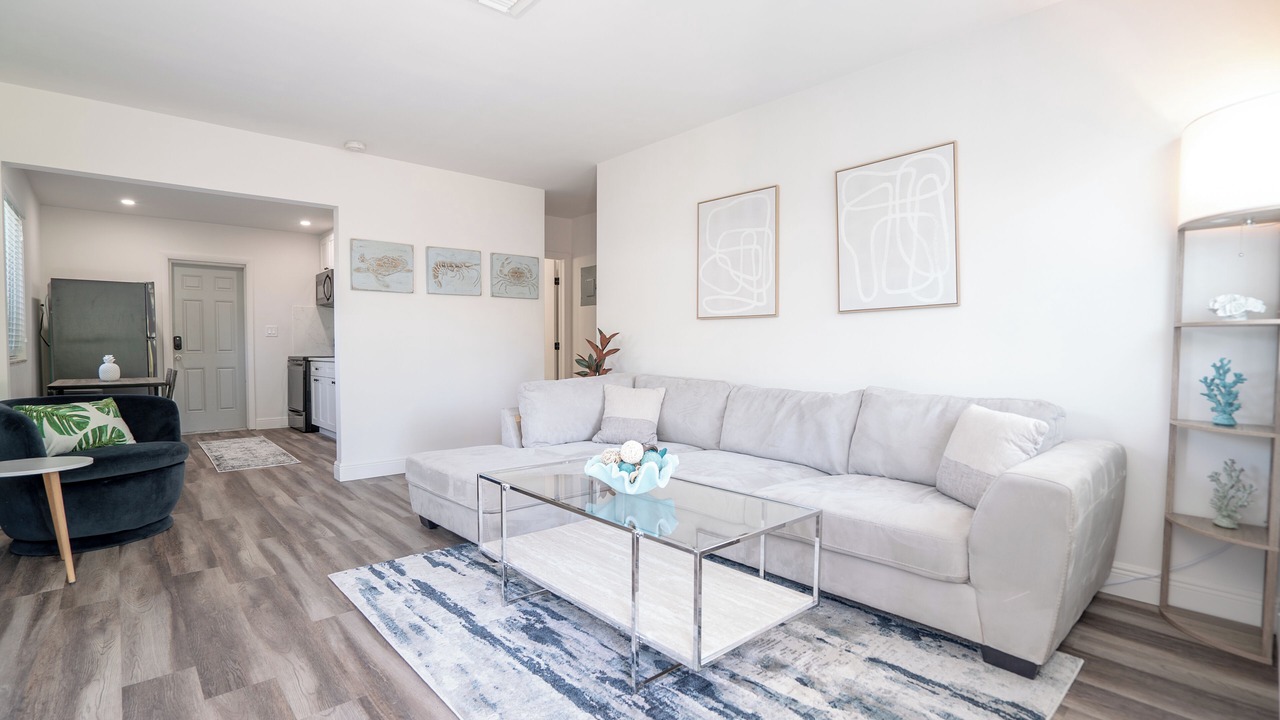 Photo of Livingroom in Santa Barbara Estates