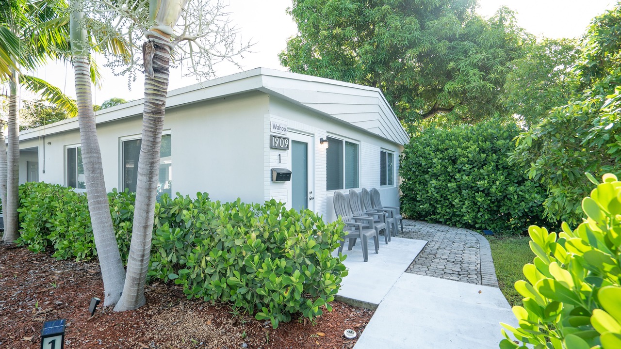 Photo of Outdoor in Santa Barbara Estates
