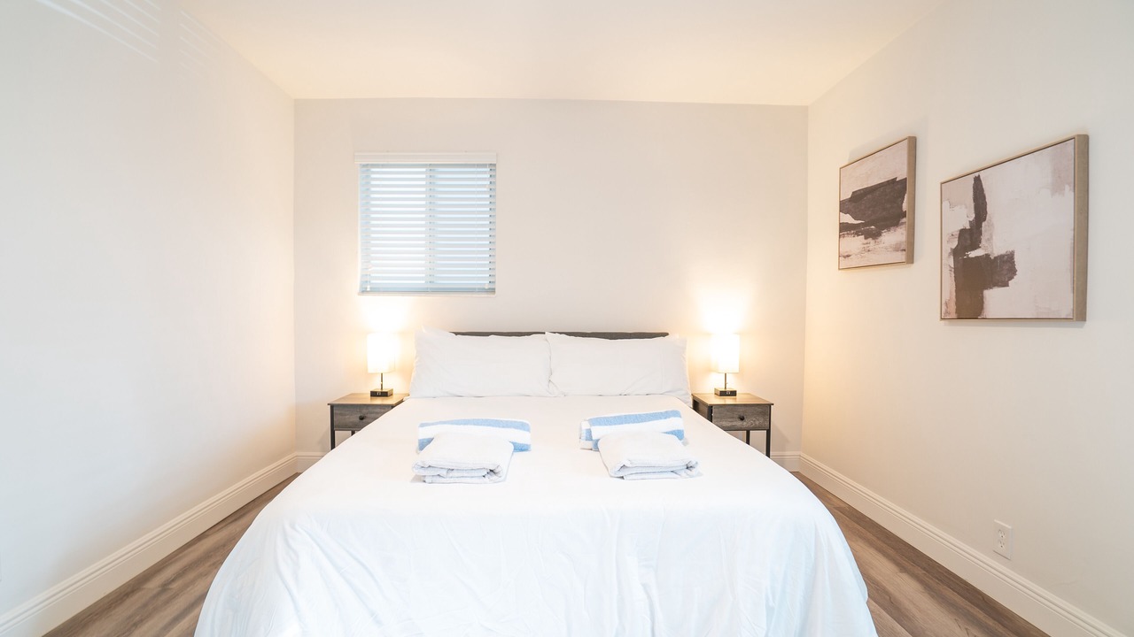 Photo of Bedroom in Santa Barbara Estates