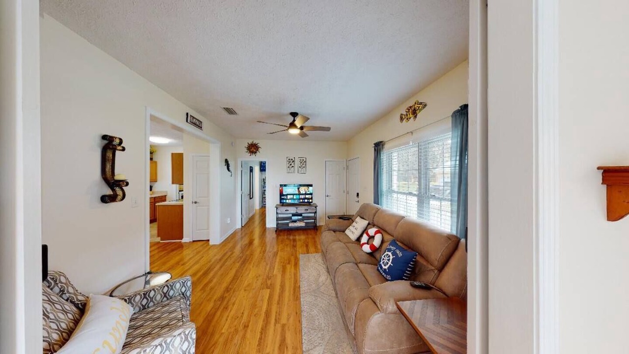 Photo of Livingroom in East Palatka