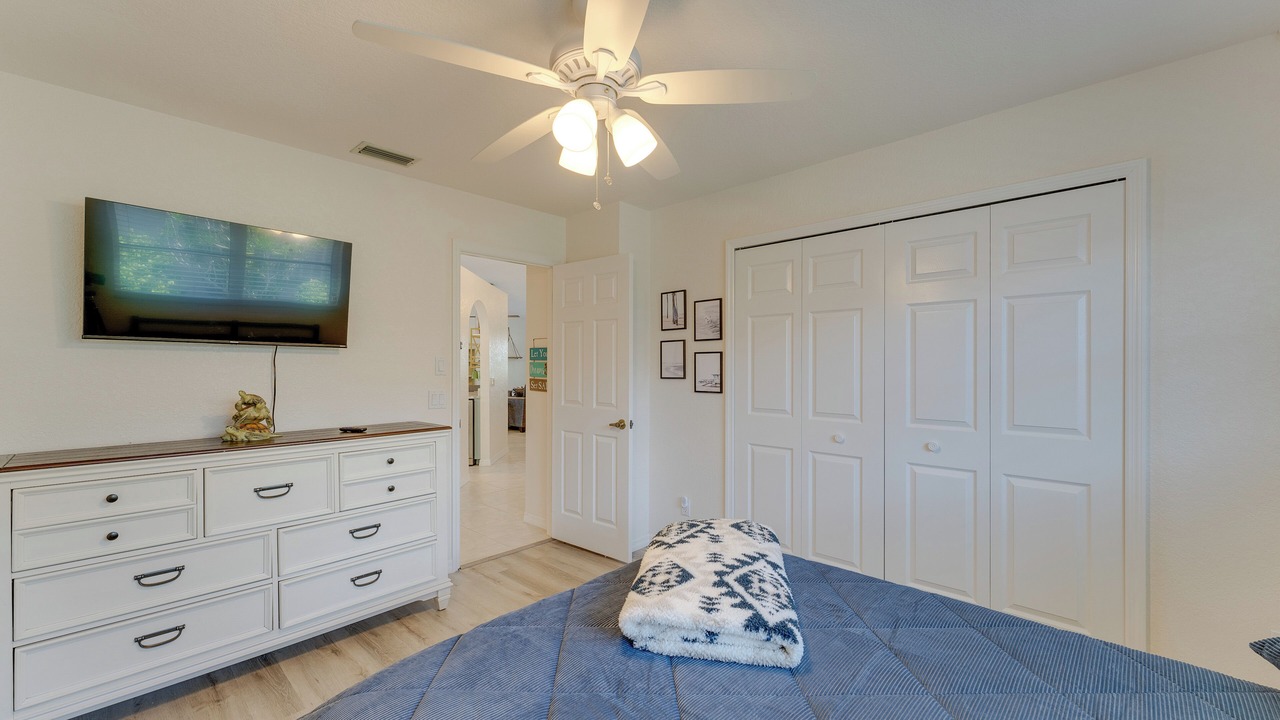 Photo of Bedroom in Burnt Store Isles