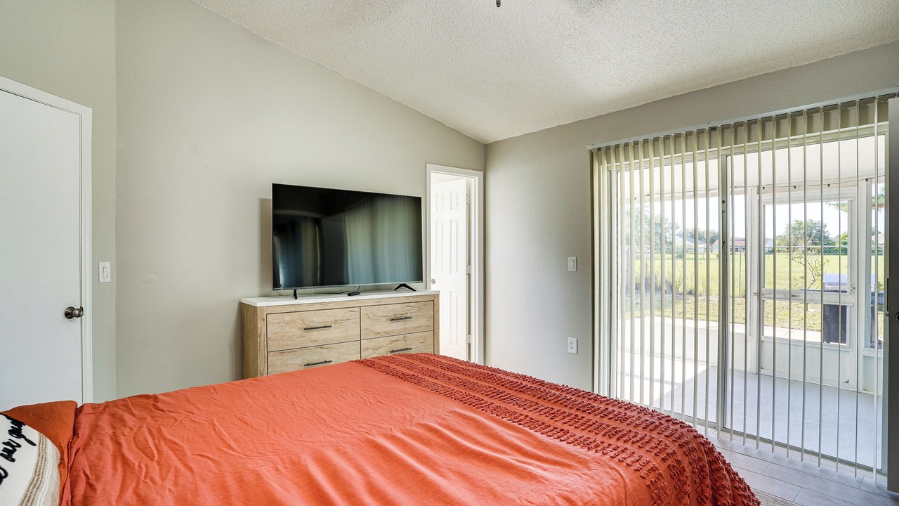 Photo of Bedroom in Winter Haven