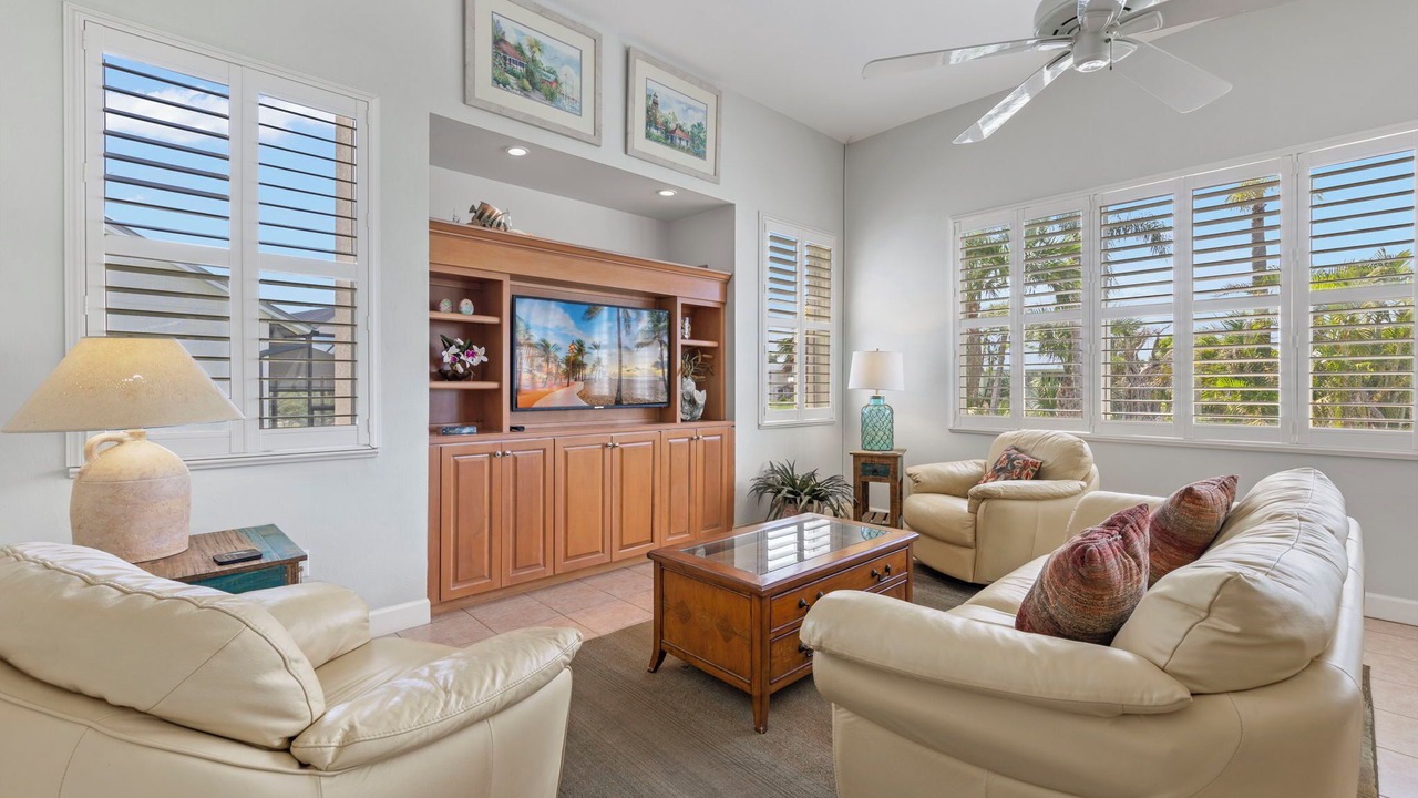 Photo of Livingroom in Beachview Country Club Estates