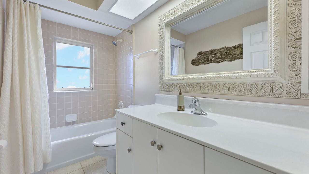Photo of Bathroom in Beachview Country Club Estates