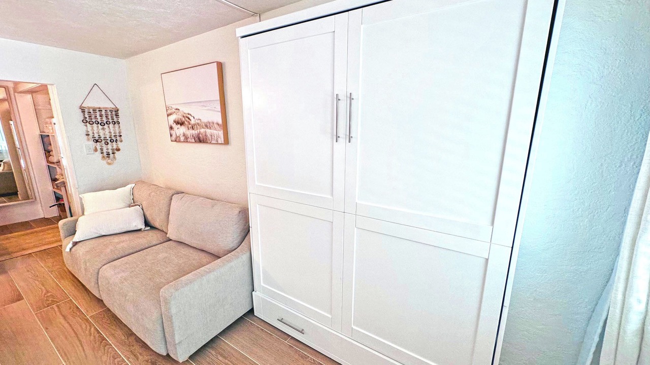 Photo of Livingroom in Pass-a-Grille Historic District