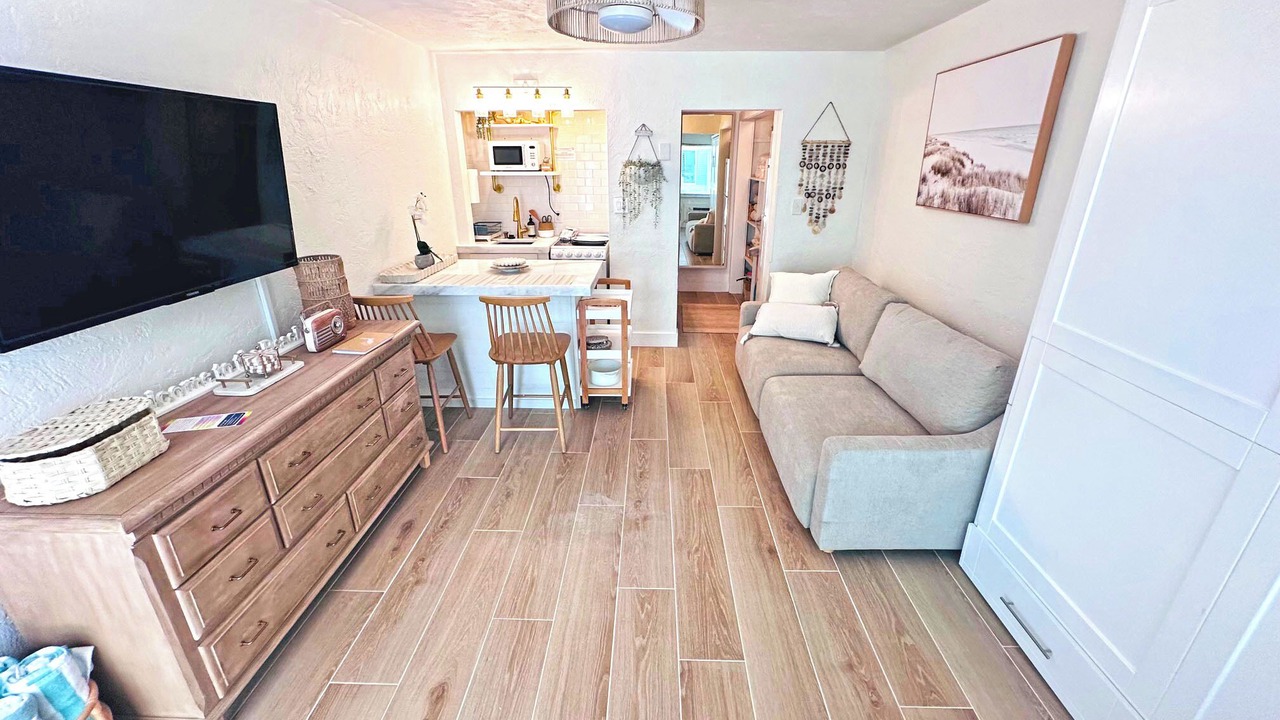 Photo of Livingroom in Pass-a-Grille Historic District