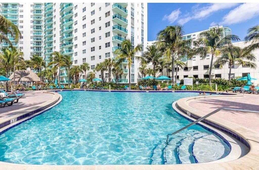 Photo of Outdoor in Hollywood South Central Beach