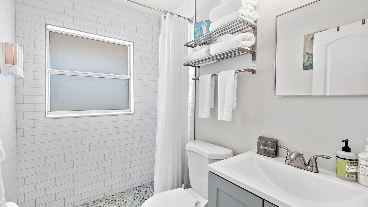 Photo of Bathroom in Cape Caneveral Beach Gardens