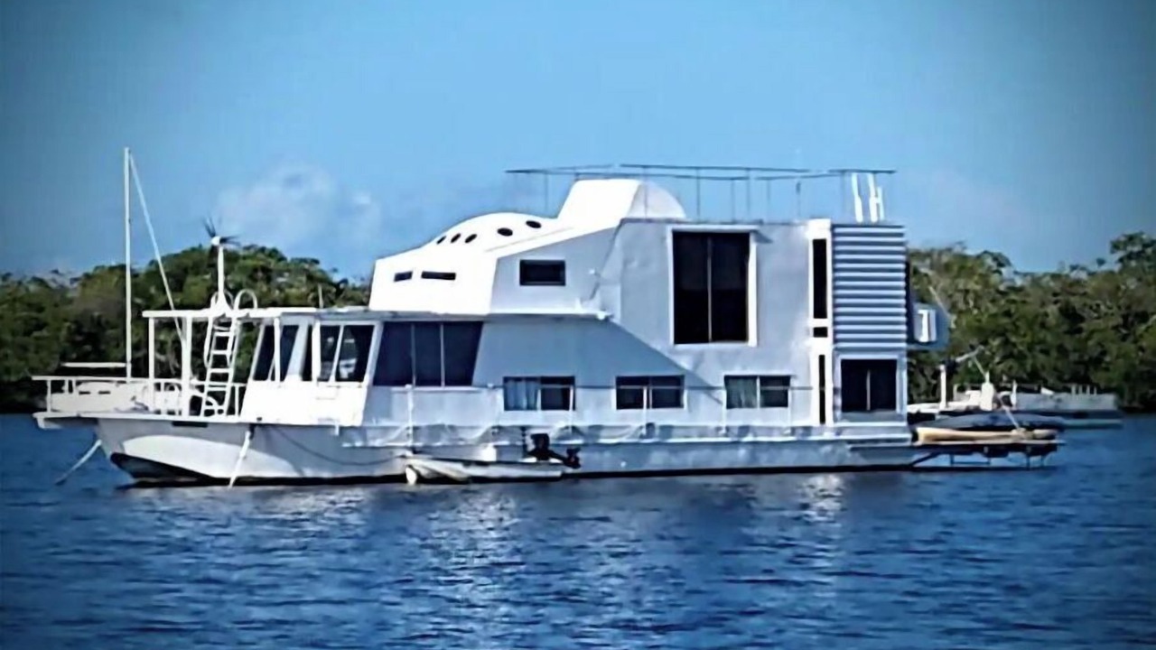 Photo of Others in Tavernier