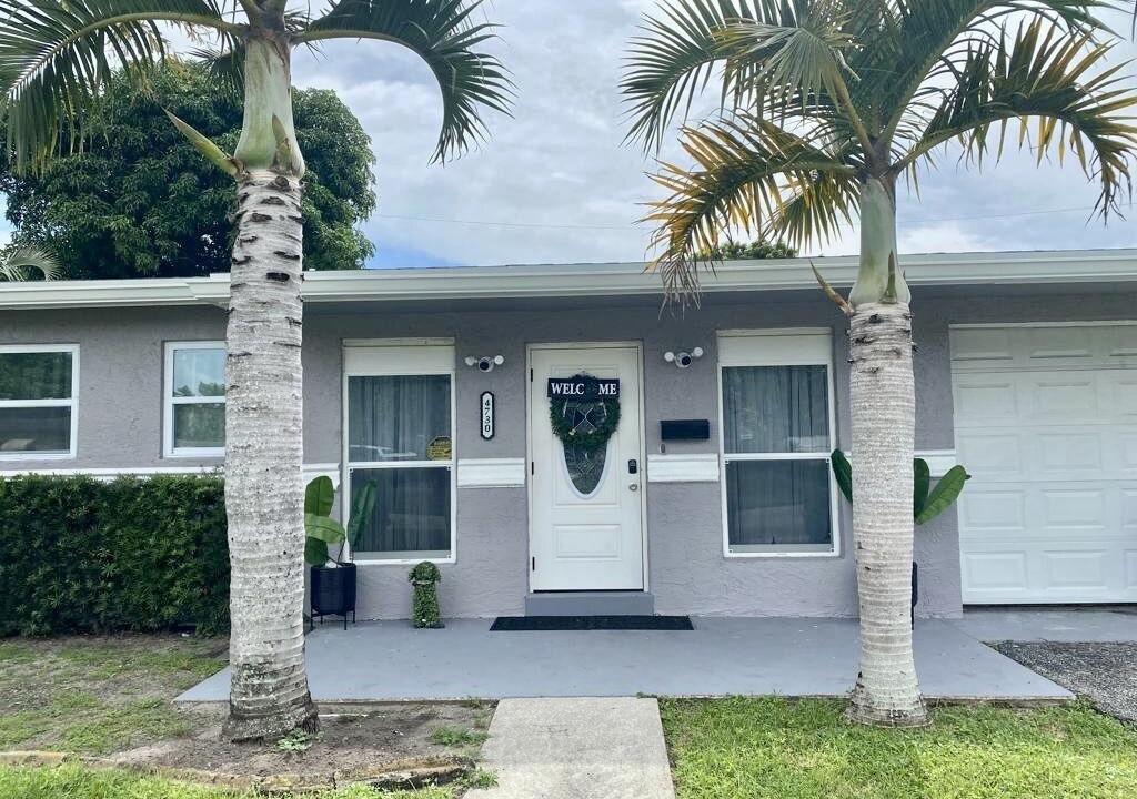Photo of Outdoor in Lauderhill