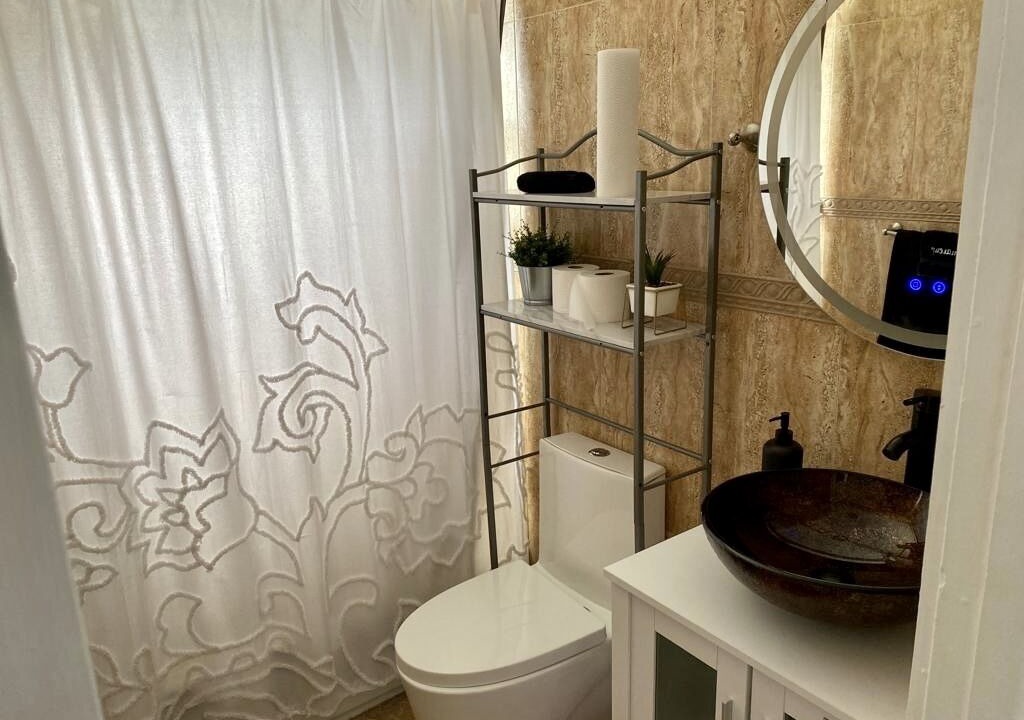 Photo of Bathroom in Lauderhill