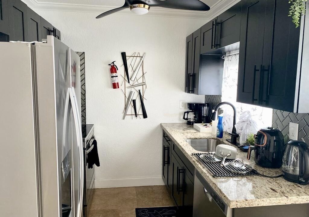 Photo of Kitchen in Lauderhill