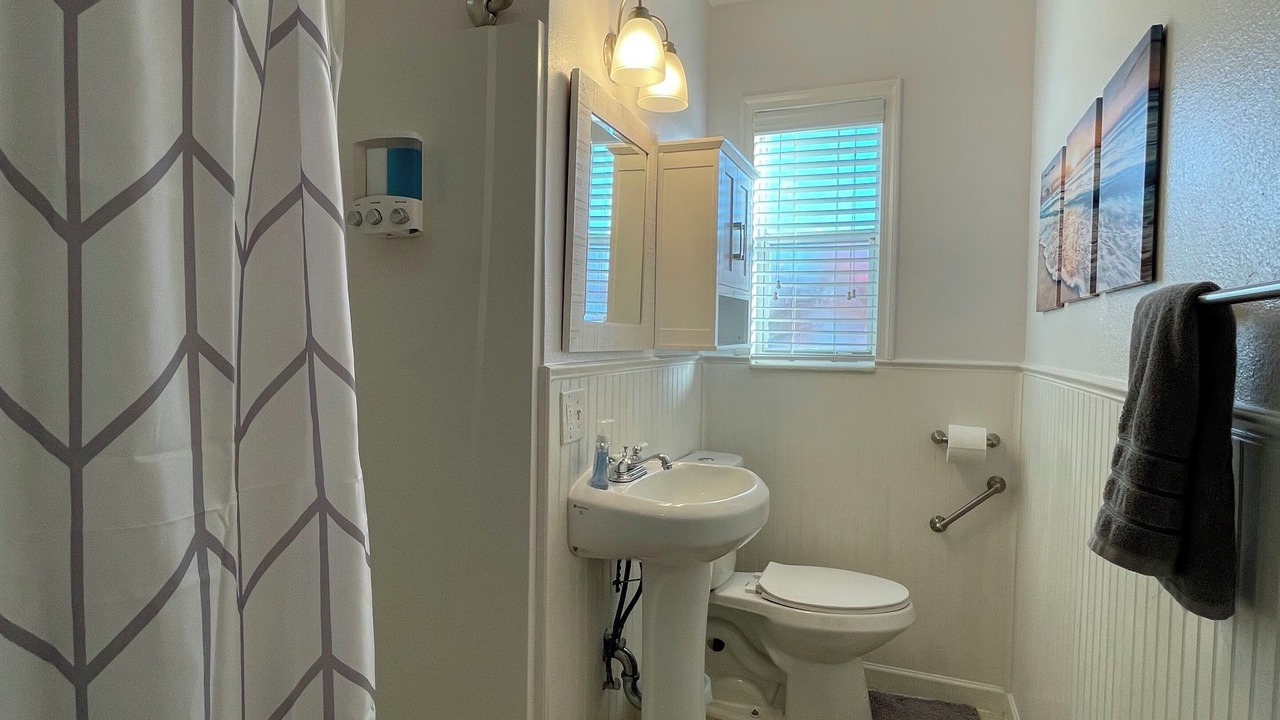 Photo of Bathroom in Bowe Gardens