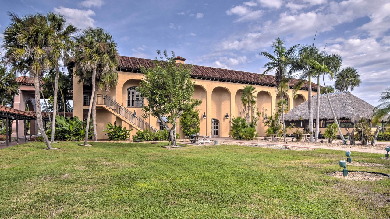 Photo of Outdoor in Naples