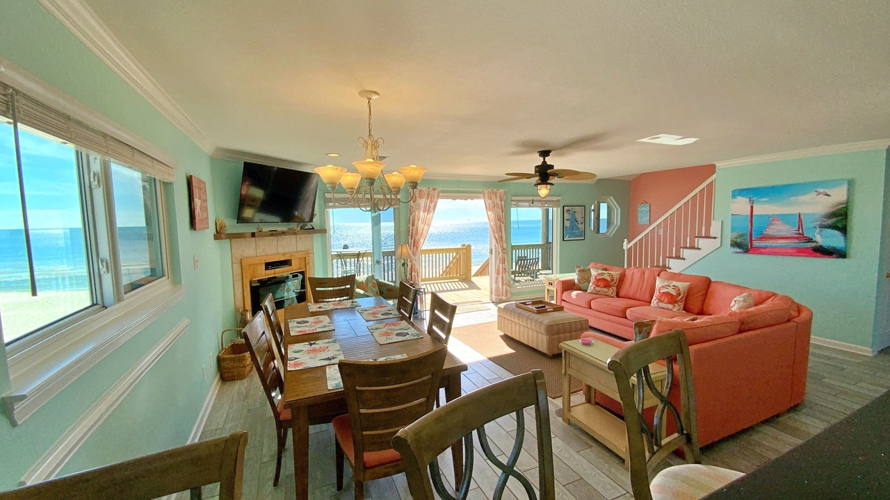 Photo of Livingroom in Surf Side Shores