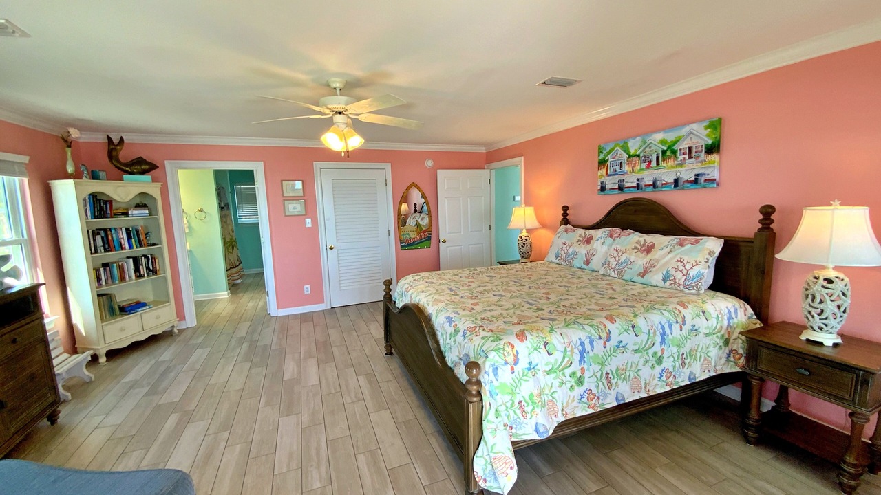 Photo of Bedroom in Surf Side Shores